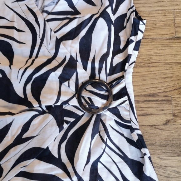 LE Chateau Sleeveless Linen Look Zebra Shirt S - Picture 3 of 6